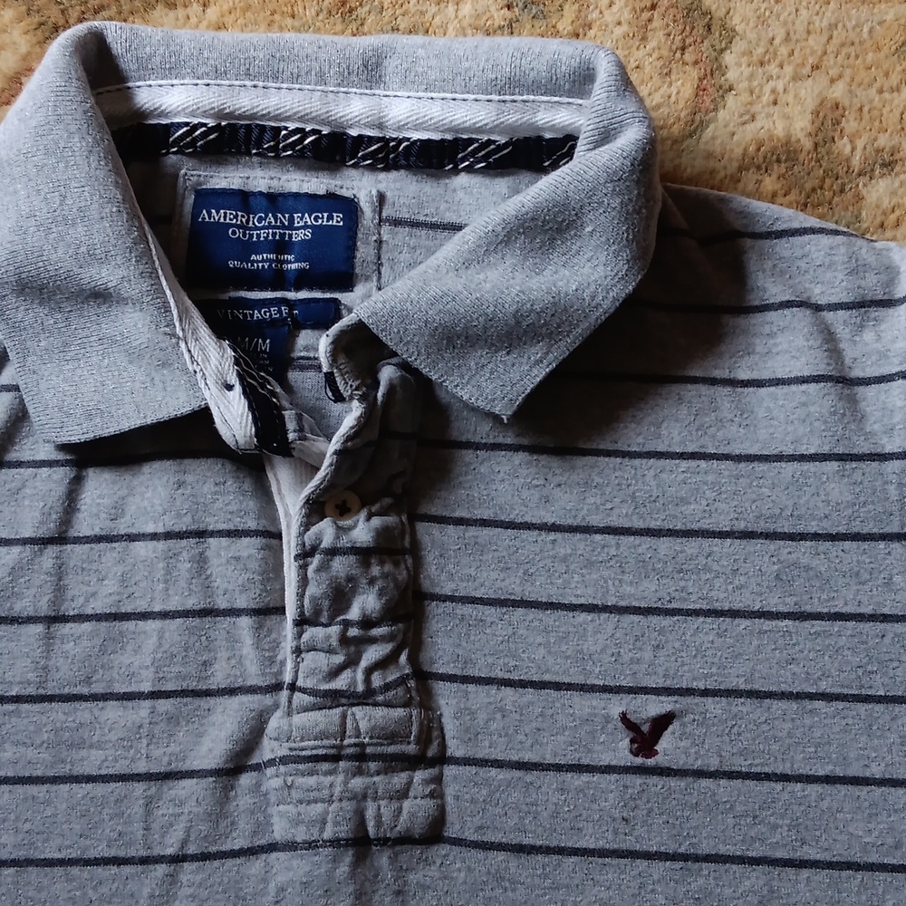 American Eagle Outfitters gray polo shirt Size M